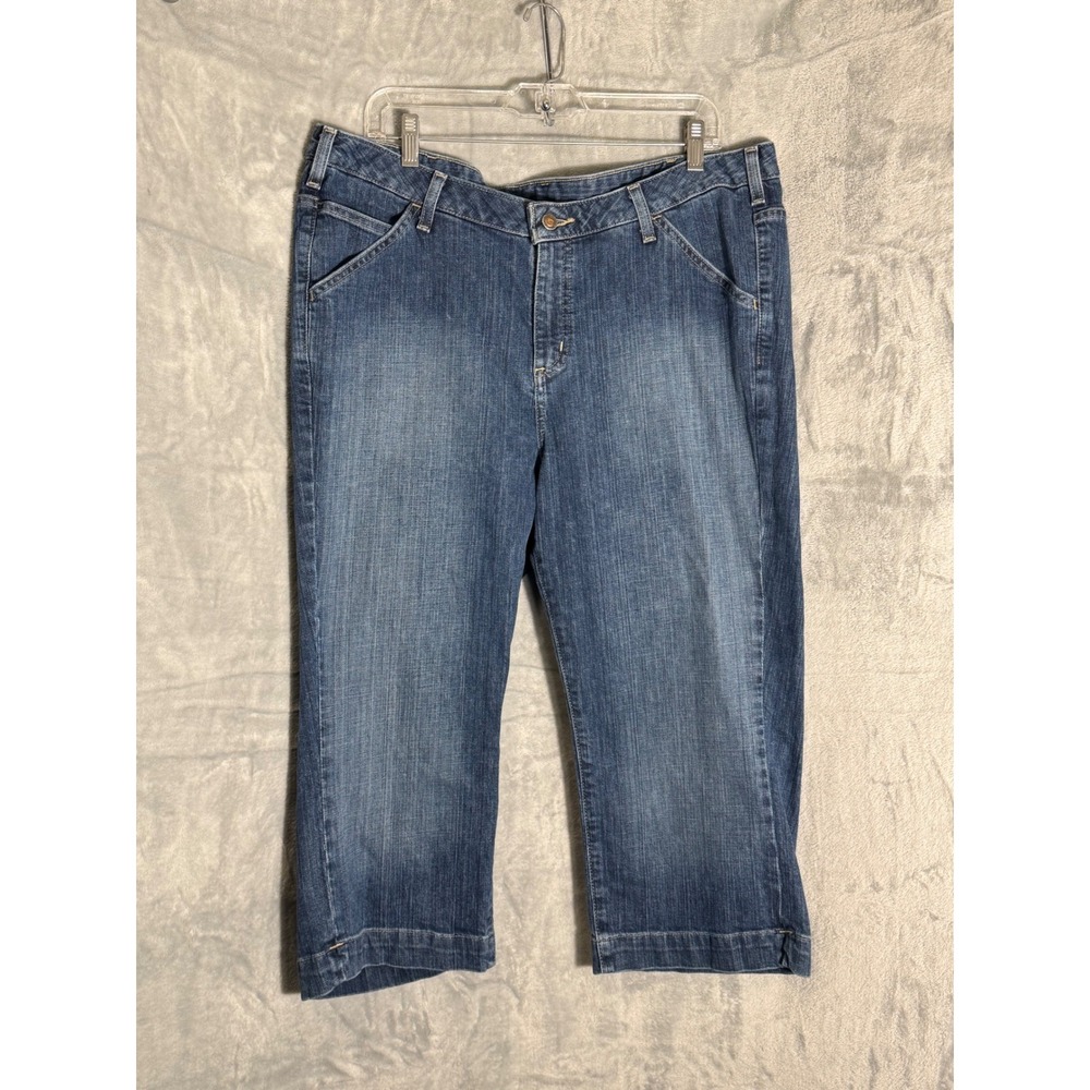 Carhartt Women Blue Denim Capri Jeans Original Fit WB612 FIO Size 16W